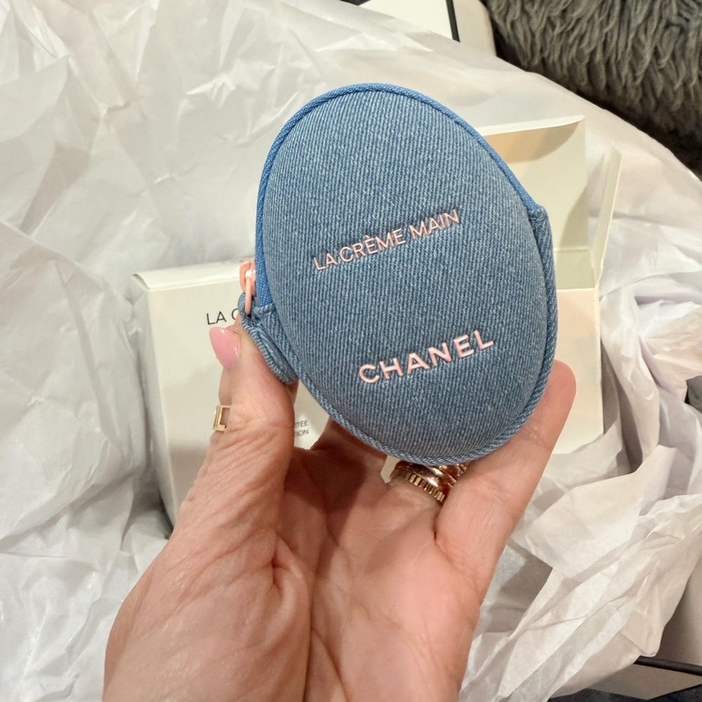 CHANEL La Crème Main Blue Pouch Spring Collection
